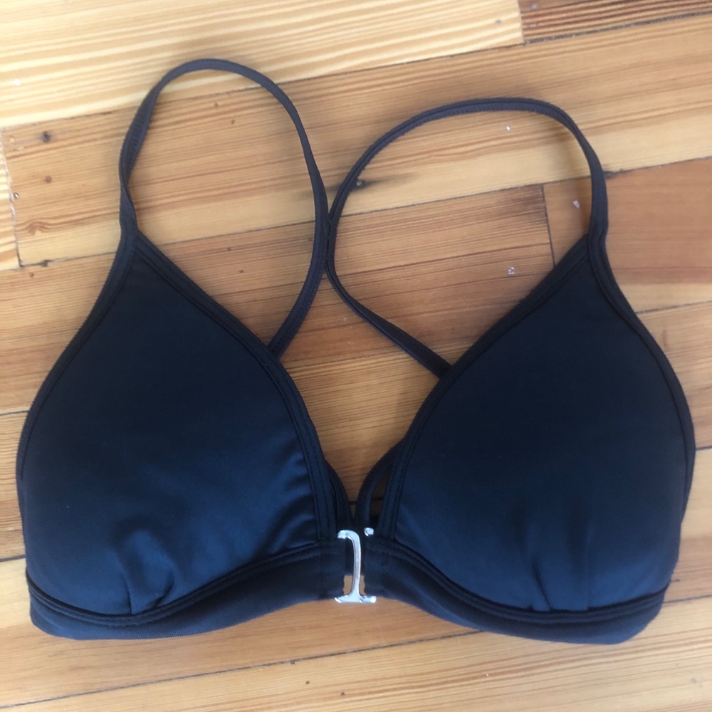 Black sports bra that clasps in front